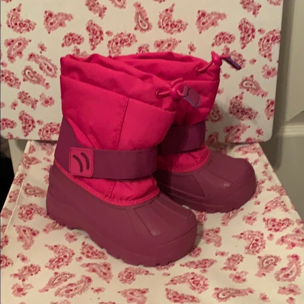 Cat and jack snow boots 9/10T